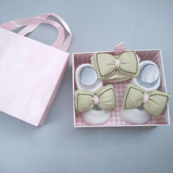 Baby Girl Shoes With Hair Band Set Gift Box